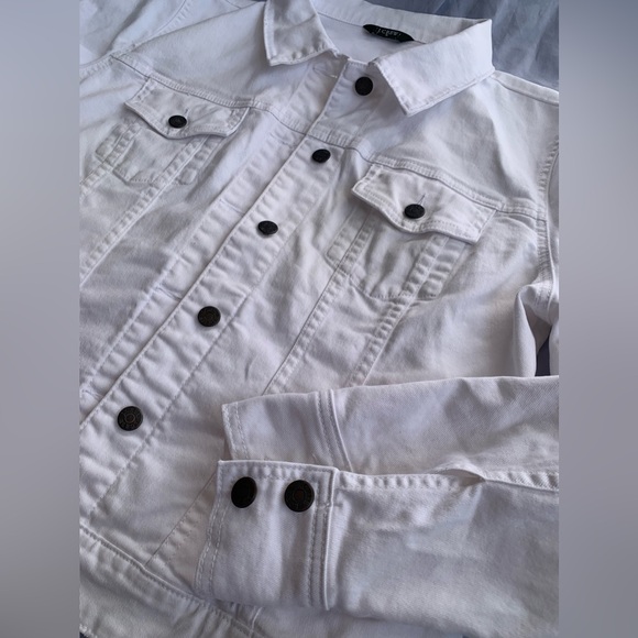 J Crew Classic white denim jean jacket button closure | extra large - Picture 5 of 8